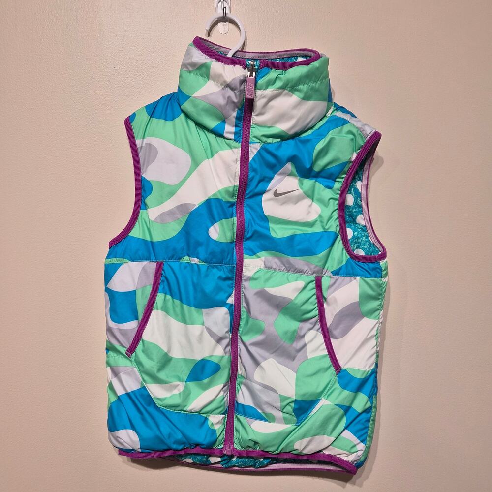 Nike Alliance Graphic Reversible Puffer Vest Girl's Medium Blue Green Camo Dot